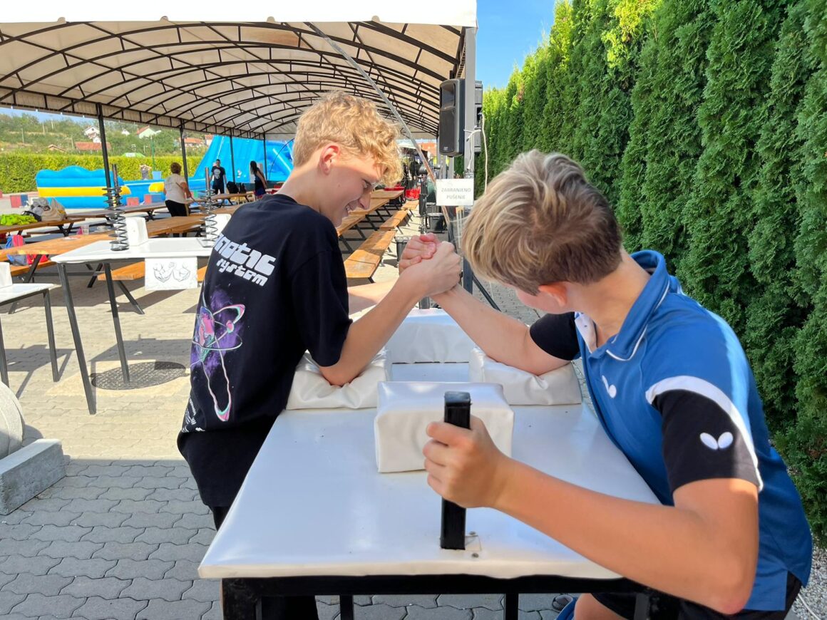 1695196916006 Друга недеља посете ученика и наставника из Чешке