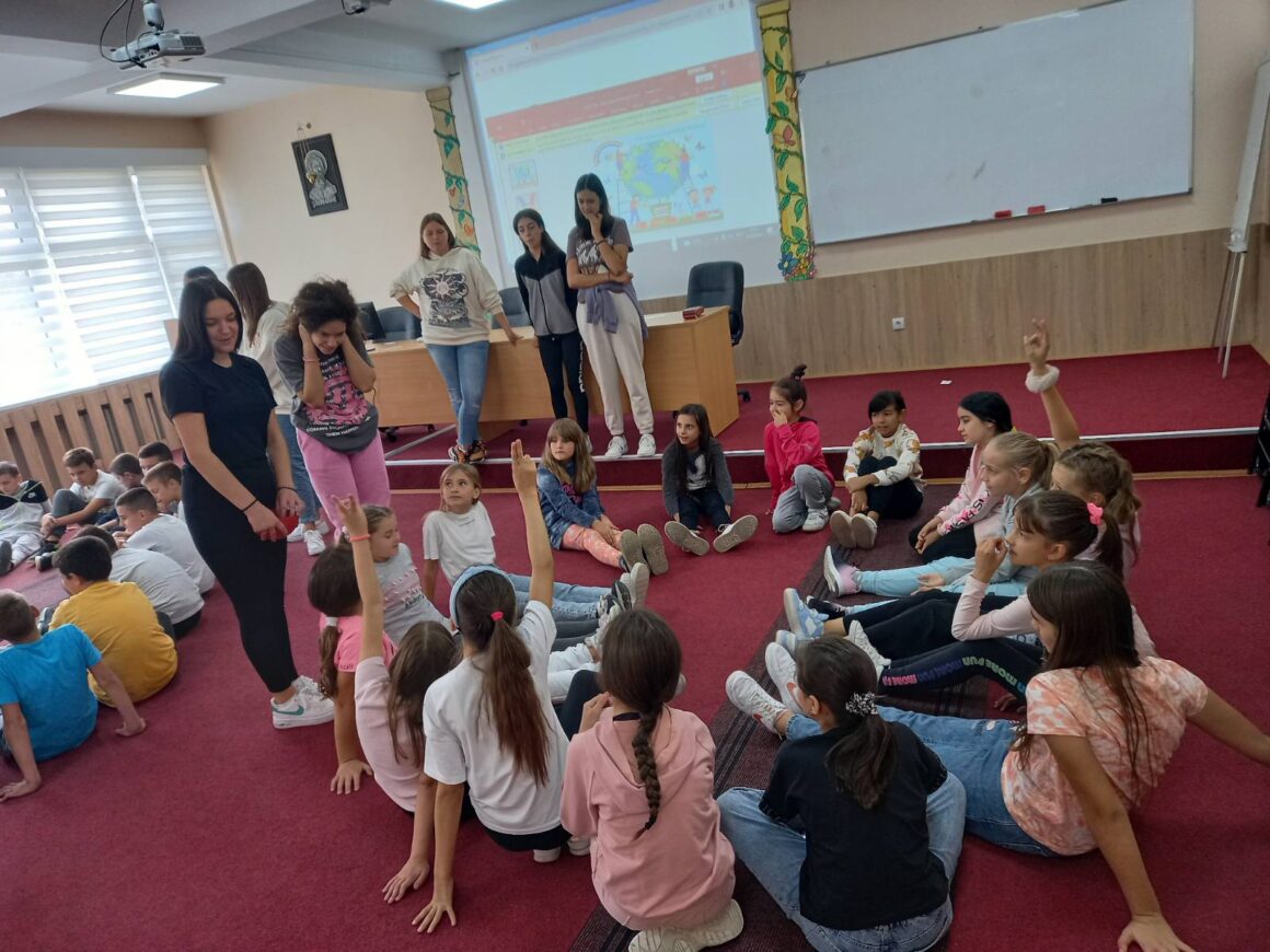 viber_image_2023-10-07_16-42-38-286 Активности Ученичког парламента у Дечјој недељи