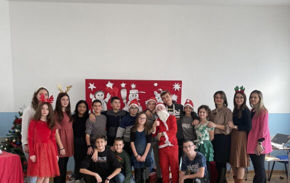 Новогодишња представа у Бадњевцу