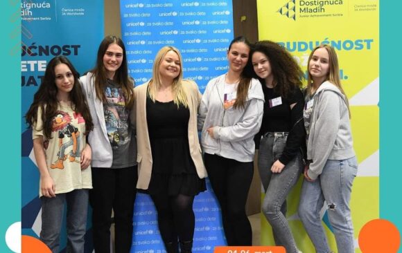 Успех наших ученица на радионици у организацији Достигнућа младих у Србији, Уницефа и Краљевине Шведске