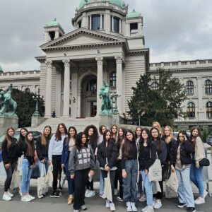 Обележавање међународног дана девојчица у ИКТ-у Посета Народној скупштини и компанији ,,Микроелектроника”