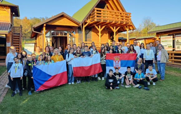 Гости из Португалије, Кипра, Чешке и Пољске у посети ИО школе у Бадњевцу, Крагујевцу и Гружи