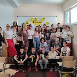 We have some un-bee-lievable spellers!                                                  Школско такмичење у спеловању за ученике од 5. до 7. разреда