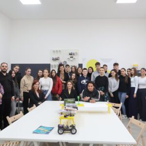 Инспиративна посета: Наши осмаци у Средњој школи ,,Никола Тесла“