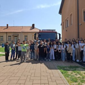 Ватрогасци у посети издвојеном одељењу у Бадњевцу
